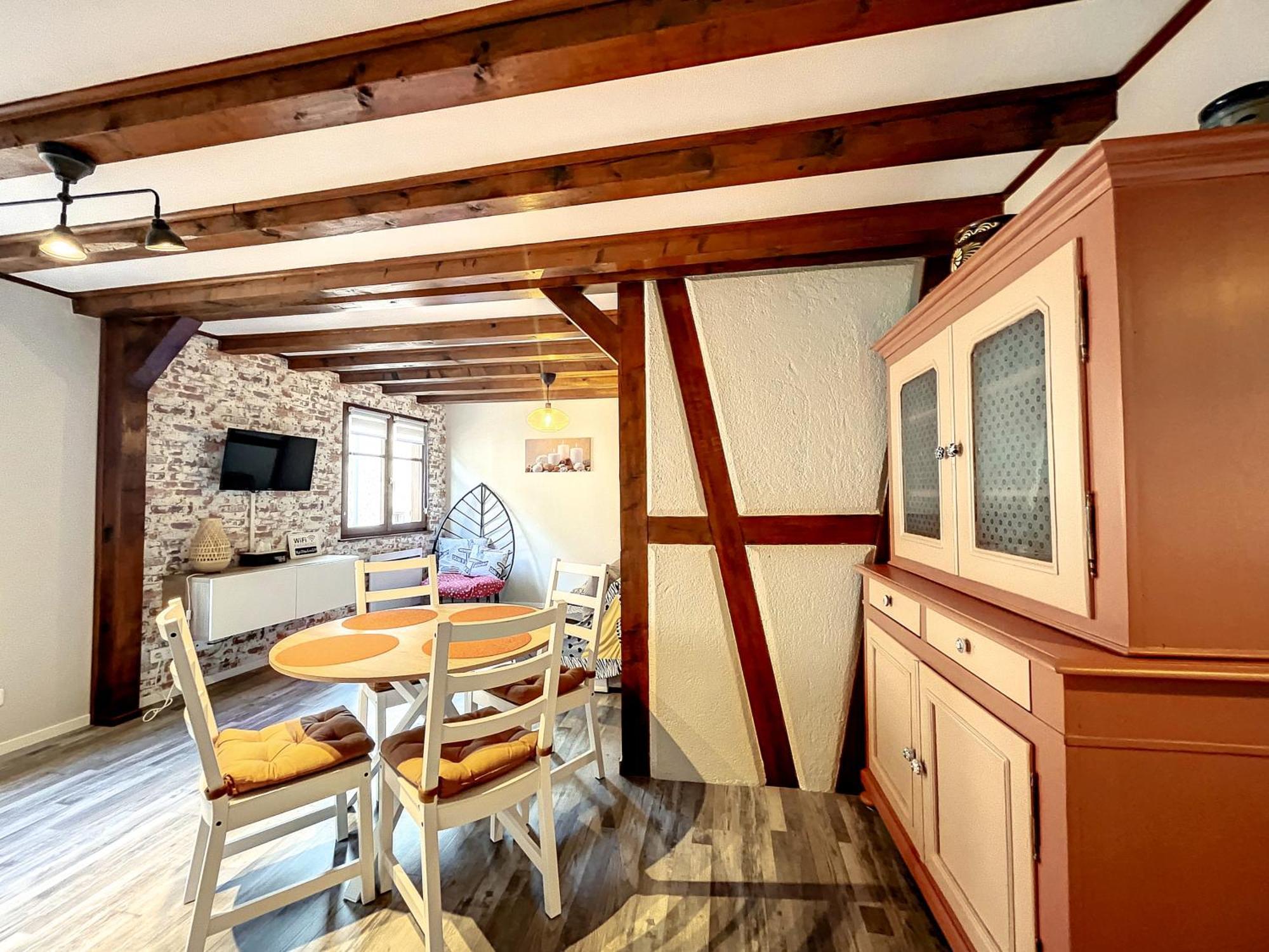 Aux Deux Tours Apartamento Riquewihr Exterior foto
